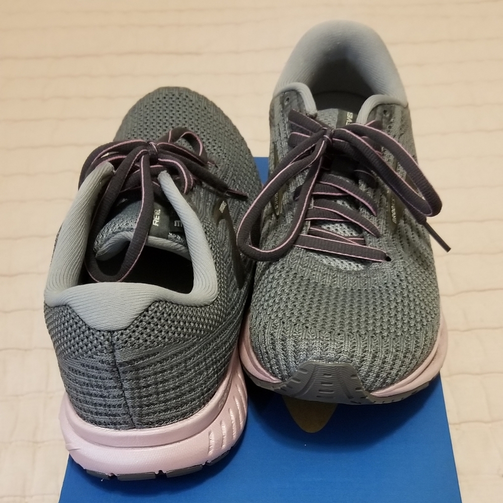 Brooks revel 3